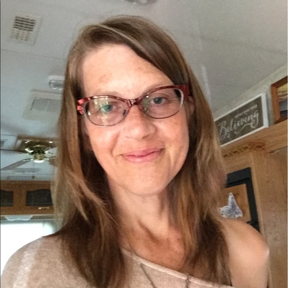 Meet your Posher, Virginia